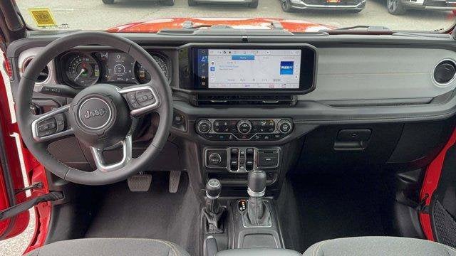 2025 Jeep Wrangler Sahara 4xe