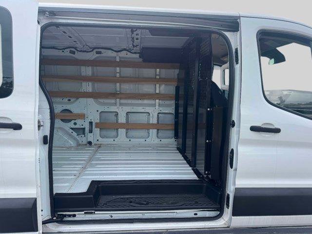 2022 Ford Transit-250 Base