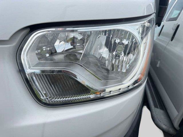 2022 Ford Transit-250 Base