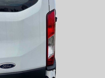 2022 Ford Transit-250 Base