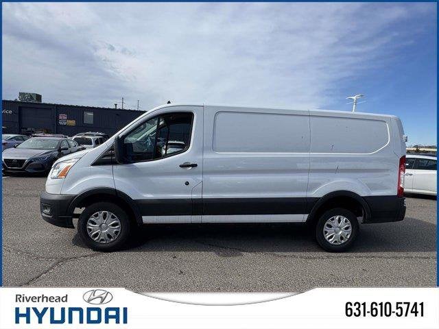 2022 Ford Transit-250 Base