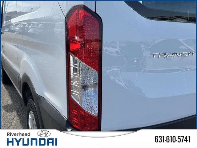 2022 Ford Transit-250 Base