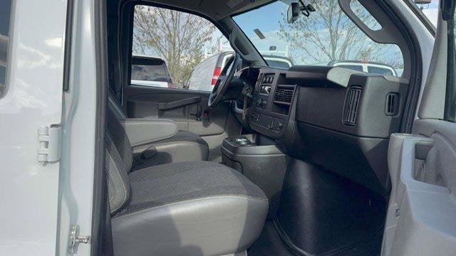2024 Chevrolet Express 2500 Work Van Cargo