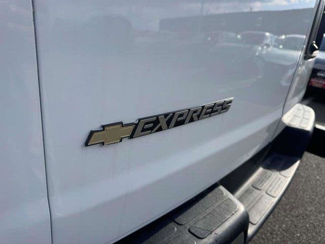 2024 Chevrolet Express 2500 Work Van Cargo