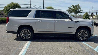 2023 GMC Yukon XL Denali Ultimate