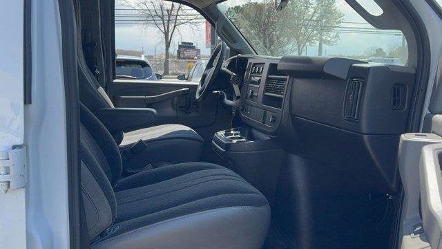2024 GMC Savana 2500 Work Van