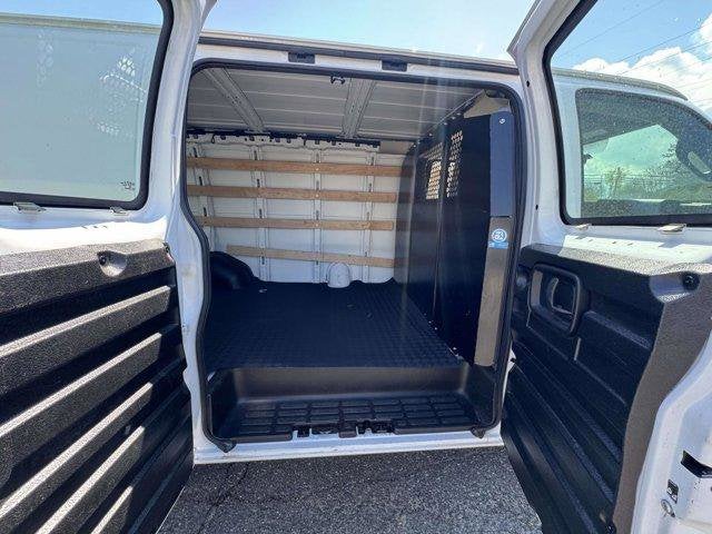 2024 GMC Savana 2500 Work Van