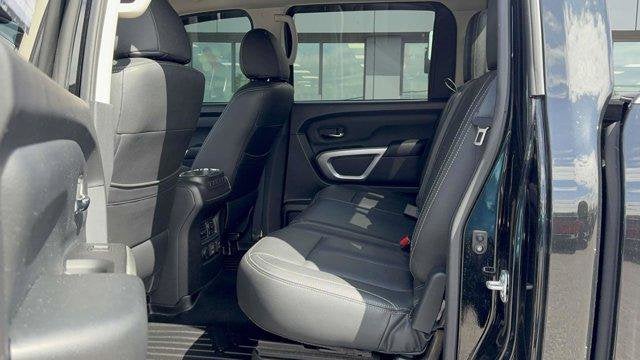 2023 Nissan Titan SV