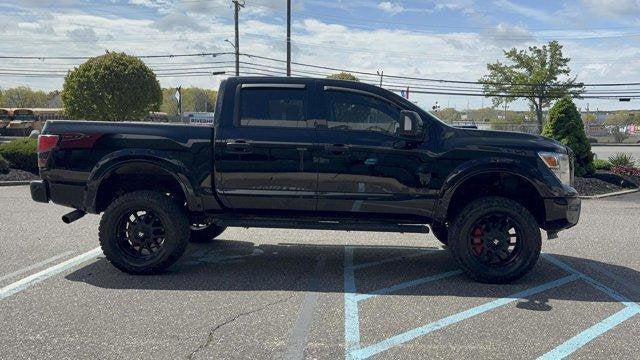 2023 Nissan Titan SV