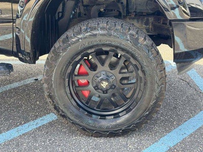2023 Nissan Titan SV