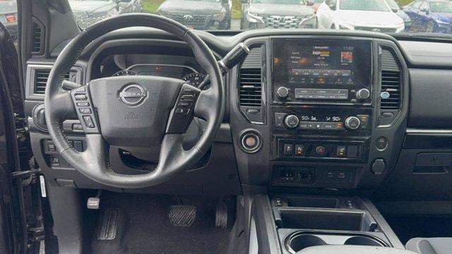 2024 Nissan Titan SV