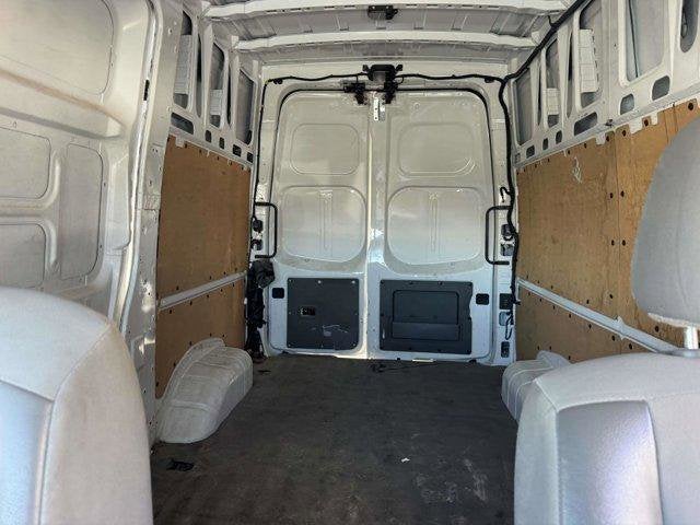 2021 Nissan NV2500 HD High Roof