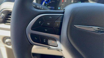 2023 Chrysler Pacifica Hybrid Touring L