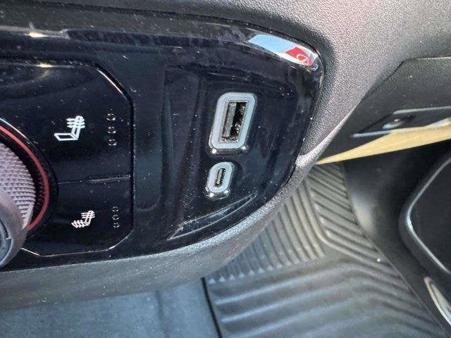 2025 Chevrolet Silverado 1500 LT LT1