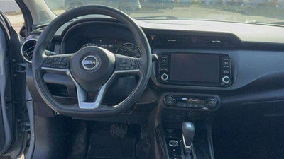 2022 Nissan Kicks SV