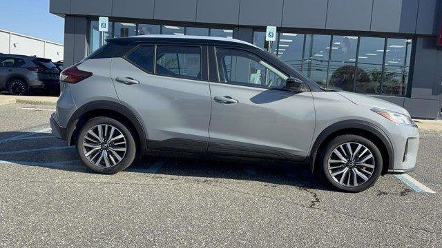 2022 Nissan Kicks SV