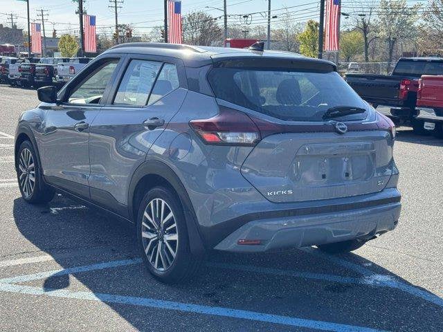2022 Nissan Kicks SV