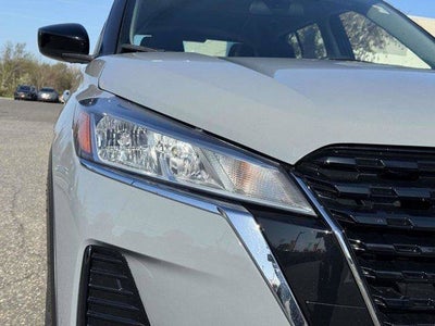 2022 Nissan Kicks SV