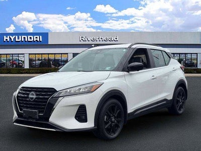 2022 Nissan Kicks SR