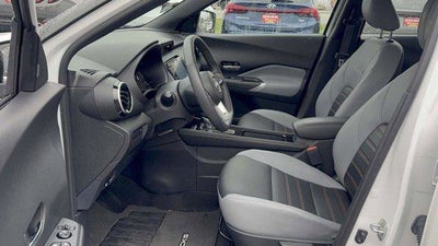 2022 Nissan Kicks SR