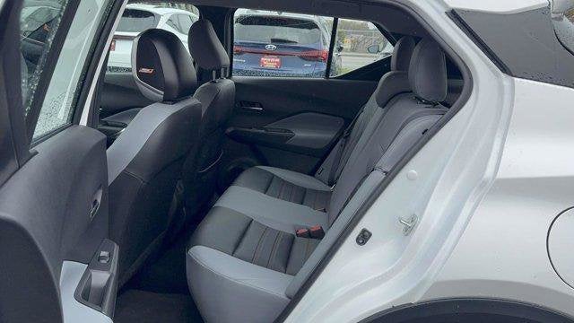 2022 Nissan Kicks SR