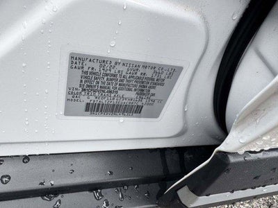 2022 Nissan Kicks SR
