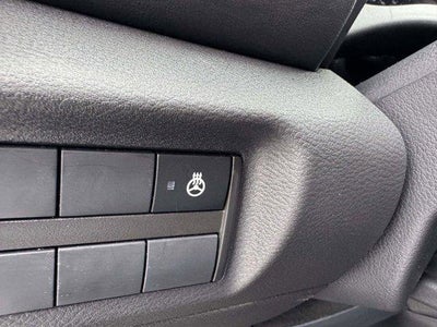 2022 Nissan Kicks SR