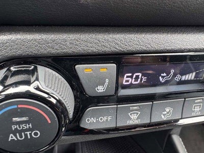 2022 Nissan Kicks SR