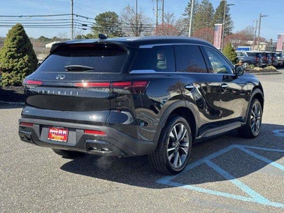 2023 INFINITI QX60 LUXE