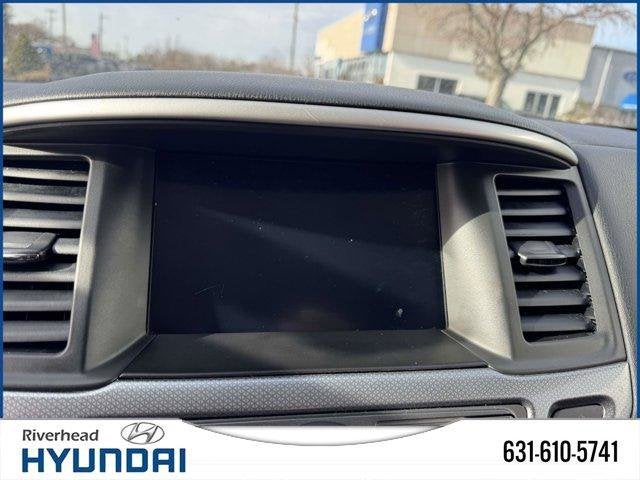 2020 Nissan Pathfinder SL