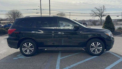 2020 Nissan Pathfinder SL