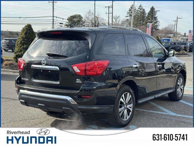 2020 Nissan Pathfinder SL