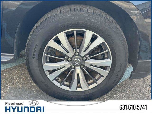 2020 Nissan Pathfinder SL