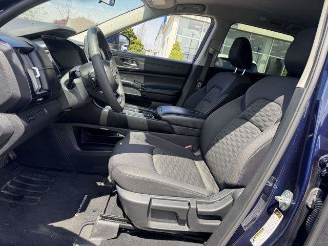 2022 Nissan Pathfinder S