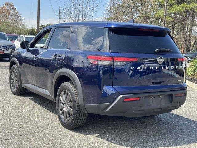 2022 Nissan Pathfinder S