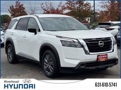 2024 Nissan Pathfinder S