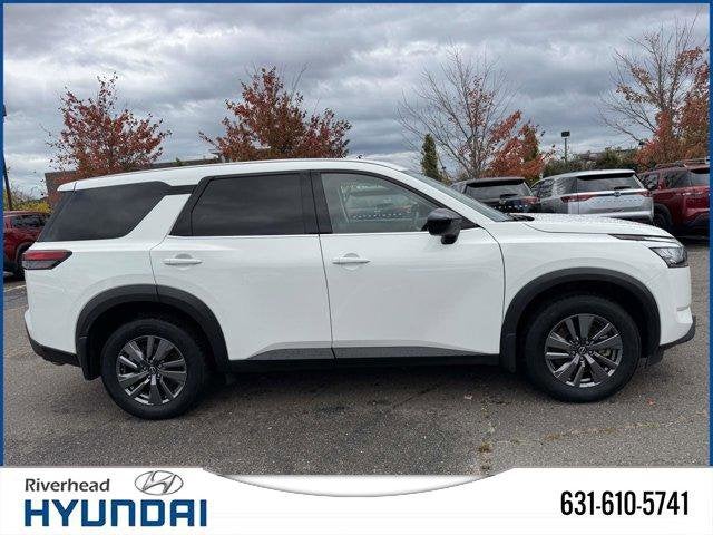 2024 Nissan Pathfinder S