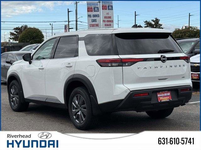 2024 Nissan Pathfinder S