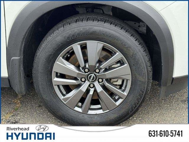 2024 Nissan Pathfinder S