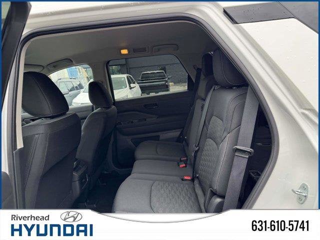 2024 Nissan Pathfinder S