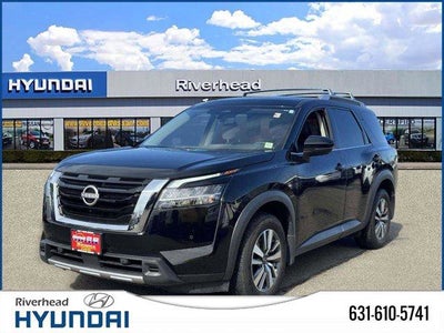 2024 Nissan Pathfinder SL