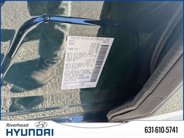 2022 Nissan Pathfinder SL