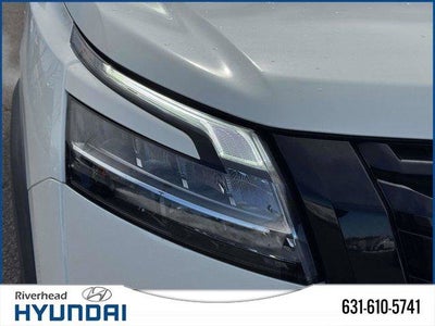 2022 Nissan Pathfinder SL