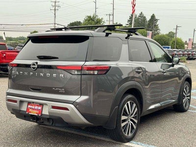 2022 Nissan Pathfinder Platinum