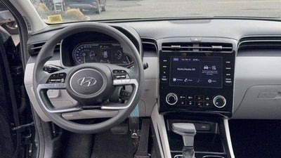 2023 Hyundai TUCSON SE