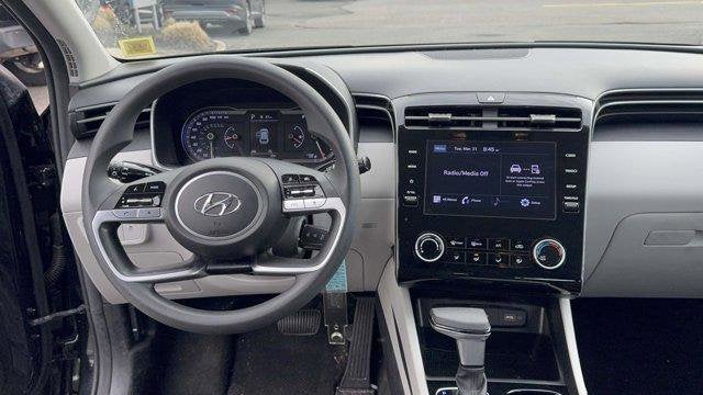 2023 Hyundai TUCSON SE