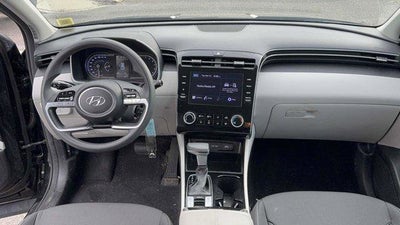 2023 Hyundai TUCSON SE