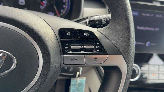 2023 Hyundai TUCSON SE