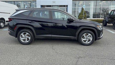2023 Hyundai TUCSON SE