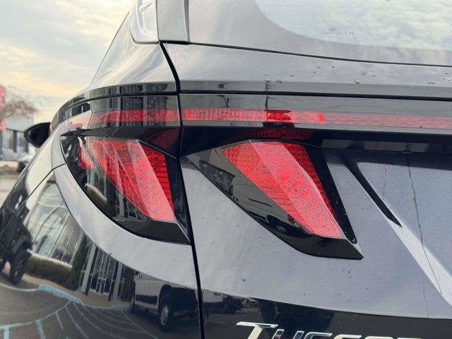 2023 Hyundai TUCSON SE